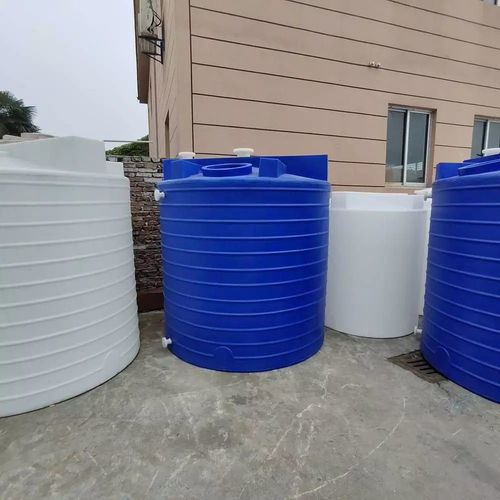 朗盛塑業(yè) 立式化工儲罐定制專家，高品質(zhì)滾塑容器一步到位